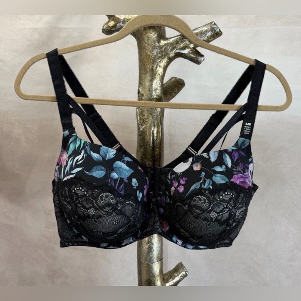 NWT Torrid Lightly Lined Black Lace & Floral Skull Print Strappy T-Shirt Bra 44D